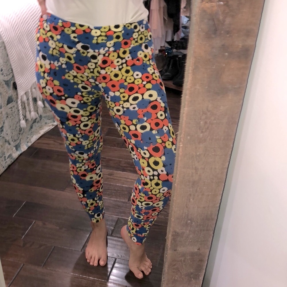 LulaRoe one size Leggings. Never worn!